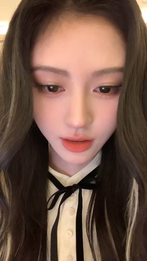 小鞠问重庆什么时候出太阳 鞠婧祎上班啦，再见