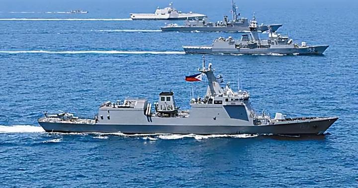 日本又搞事，牵头8国闯黄岩岛，解放军亮剑，被中国掐住了脖子？