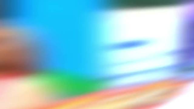 16岁的陈妤颉在百米赛场上步频快得惊人…