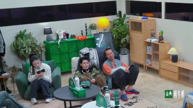 沈月激情开麦，王鹤棣满眼宠溺，太甜了丨桃花坞4