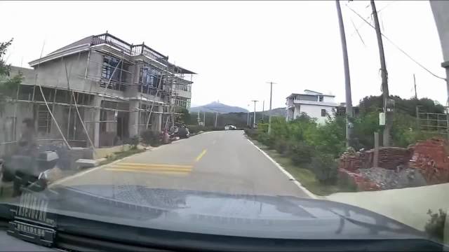 恕我直言，10年老司机都避免不了这次事故，别再害人害己了
