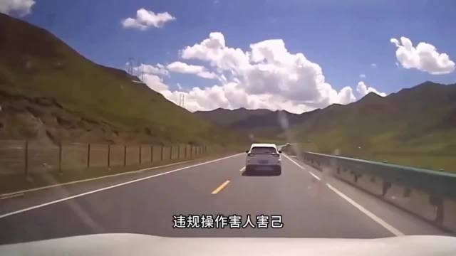 近距离强行变道害人，哪怕老司机也防不胜防
