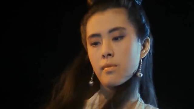 王祖贤七年大粉脱粉，无修生图被投诉及合影美颜要求