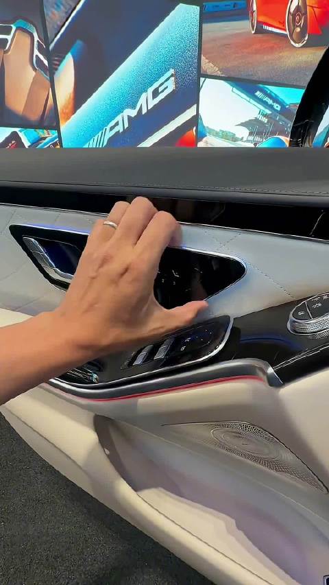 车评人曝光，昂贵的大奔出现了许多降低成本的操作，他一样样指给你看