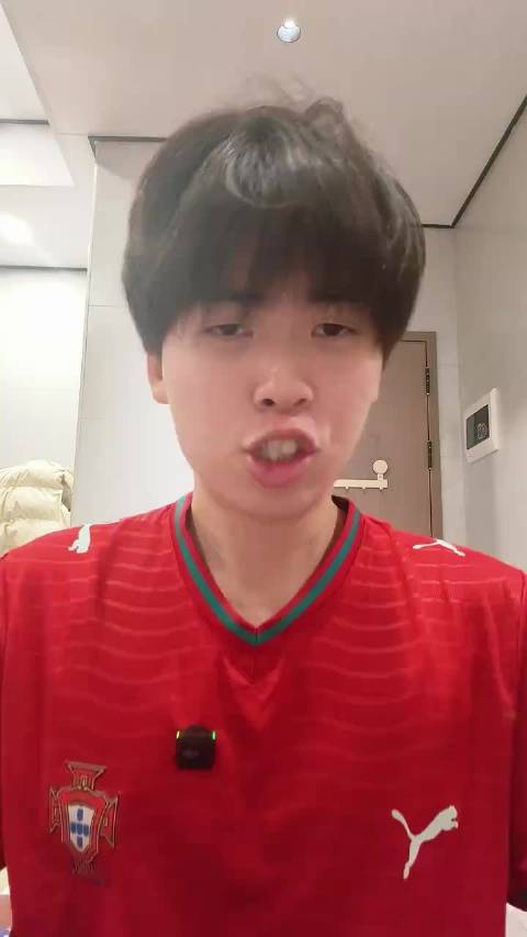 韩国队2比1逆转捷克，孙兴慜多次错失良机，这场比赛李刚仁表现抢眼…