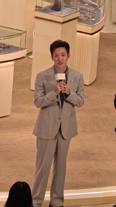 王阳不靠炒作凭现代剧演技出圈，熬十几年终走红