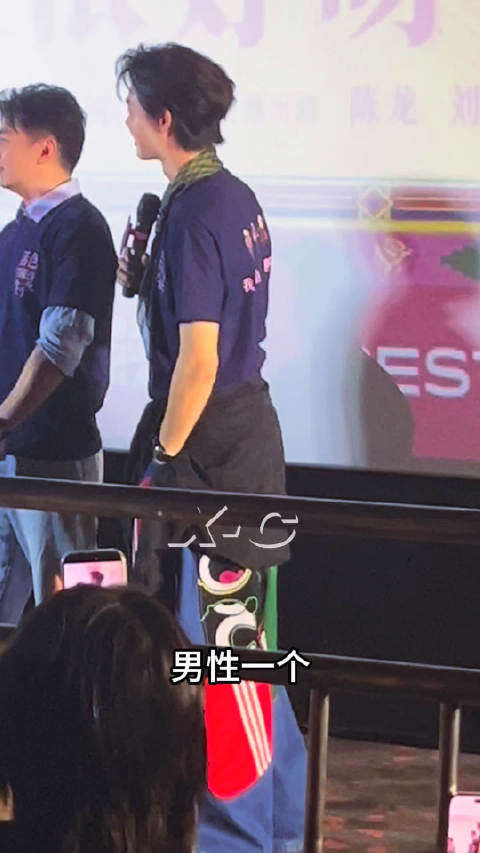 保剑锋闫妮赞柯淳卖相好声音好听，愿合作