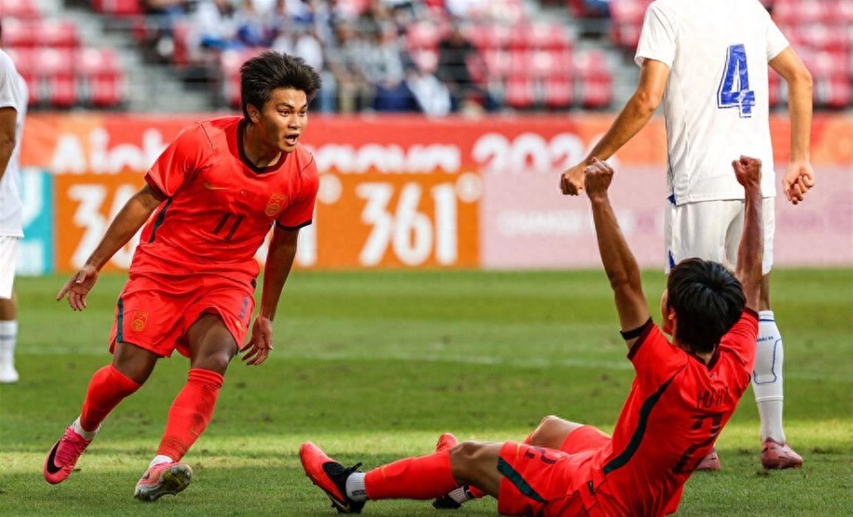 U23国足摘铜！28年首次登上领奖台，亚运首胜乌兹别克斯坦，连创5项纪录