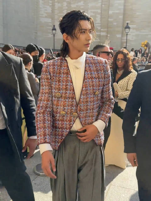 巴黎时装周 蔡徐坤