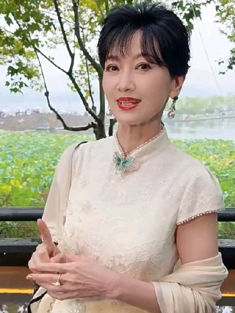 断桥桥未断情亦未断
