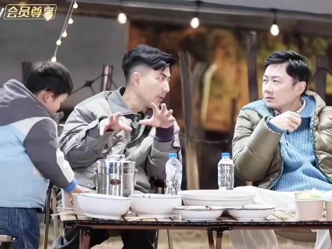 我炒了个西瓜拌面～ 闻闻长大后:这不是我ahh你们找错人了 周彦闻