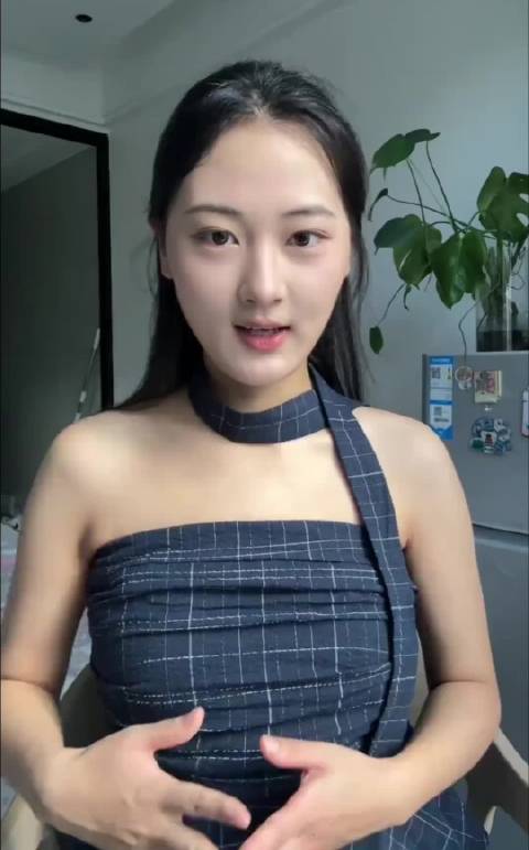 横店新人演员为景甜发声，景甜耐心提点并问候工作人员