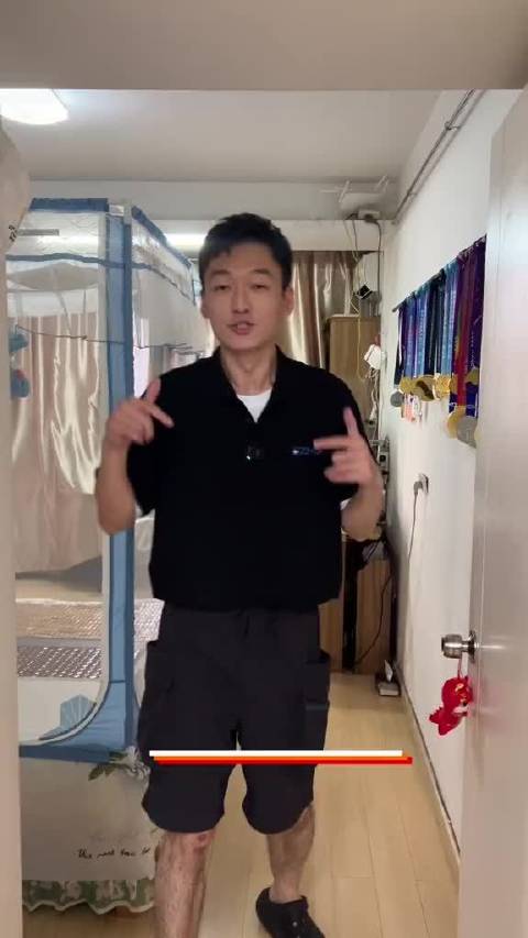 潘展乐家中金牌墙留空缺，那块空地有何用途