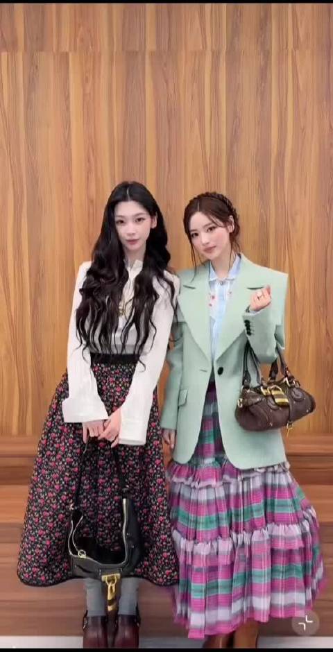 易梦玲田中杏奈张雨绮同框‖巴黎时装周