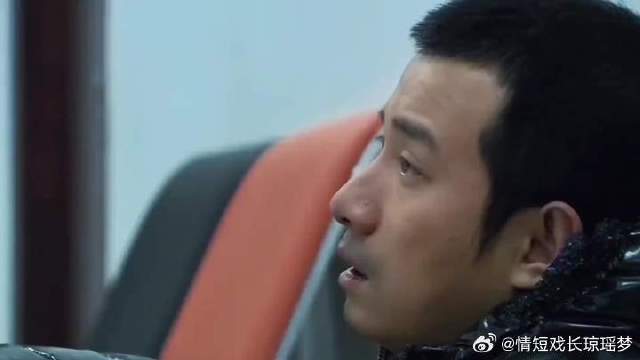 当她属于别人的那一刻，他才痛彻心扉的明白了什么叫珍惜