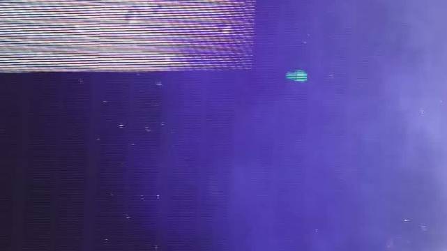 文俊辉任周传雄演唱会嘉宾，教跳女团舞互动
