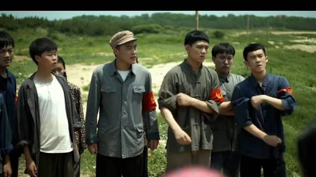 俩孩子贪玩演话剧，没想到穿出一堆麻烦，牵扯出四旧风波