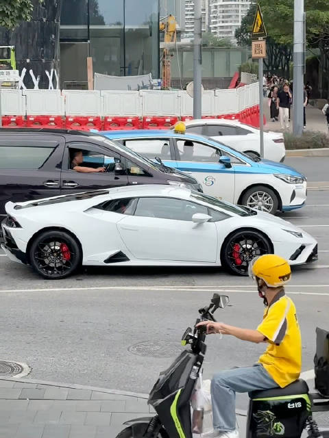 时尚就是观世界