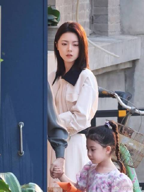 妈妈只是藏进了时光里
