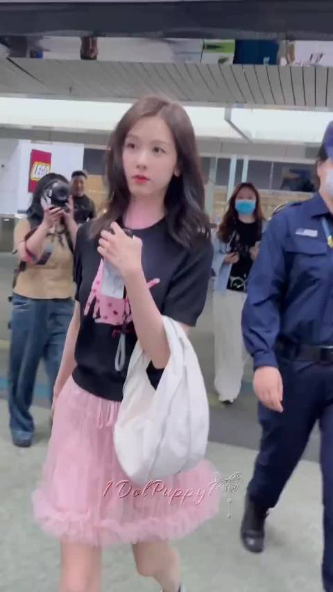 陈都灵机场私服穿搭直拍·美到我心坎了