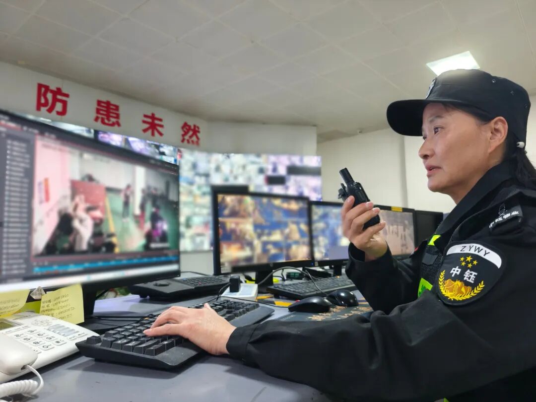 国庆我在岗丨一日之内协助警方抓了两拨贼，56岁龚磊又立功了！