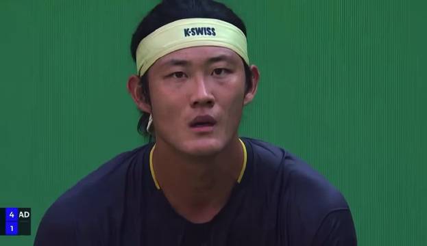 周杰伦夫妇现场观战张之臻，许昕包厢助阵