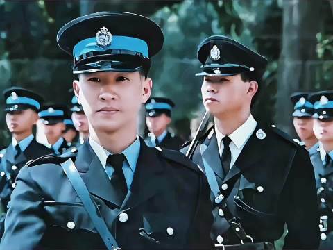 孩子领奖，最高兴的莫过于父亲！望子成龙