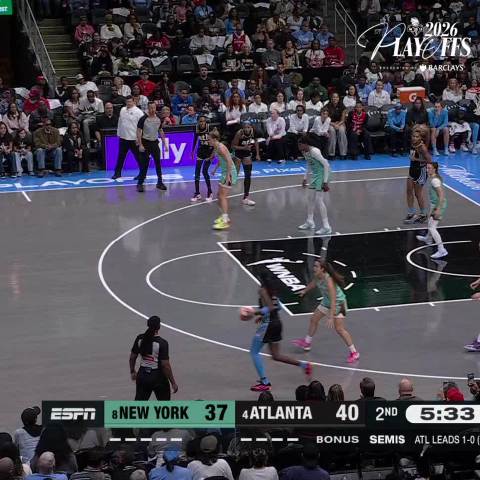 WNBA次轮韩旭大帽拒绝对手上篮！