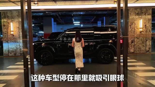 方程豹钛7，硬派外观搭配科技座舱