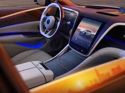 仰望U7对比特斯拉Model S：两台纯电运动轿车怎么选