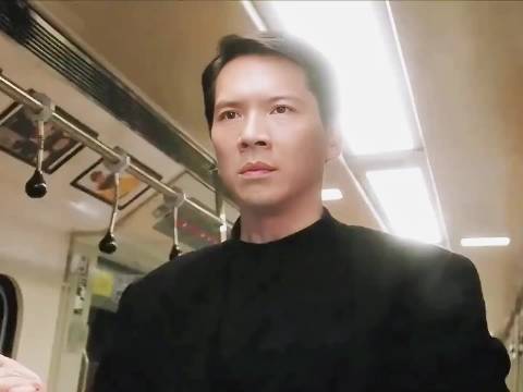 向华强称为捧向佐亏了几个亿， 定位错误，努力白费！