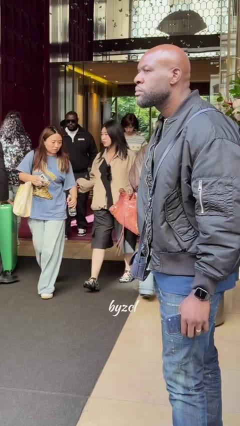 陈都灵短发让我梦女病要犯了！这一身完全靠建模脸撑起来了！