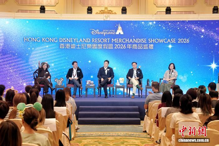 香港迪士尼乐园推出多款全新人气商品助力文旅消费