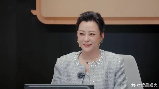 颜安自我介绍，一脸淡定说艺考拿了一些第一，郝蕾都差点绷不住笑场！