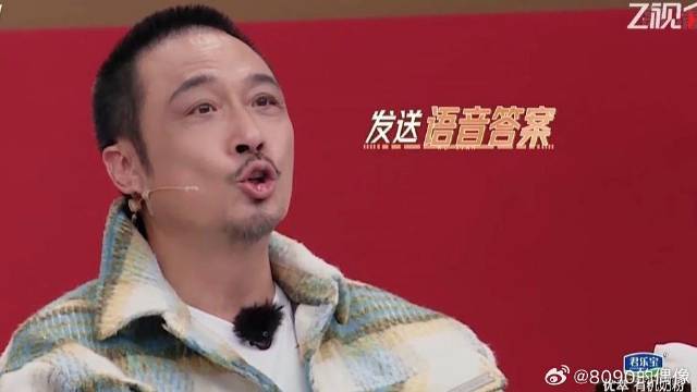 刘耀文台上粤语自我介绍，吴镇宇台下悄悄提示，一脸慈父像看自己儿子！