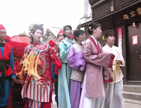 红果果地 将“垂涎欲滴” 演绎得淋漓尽致