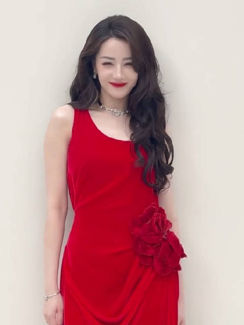 爱上迪丽热巴的美貌简直人之常情