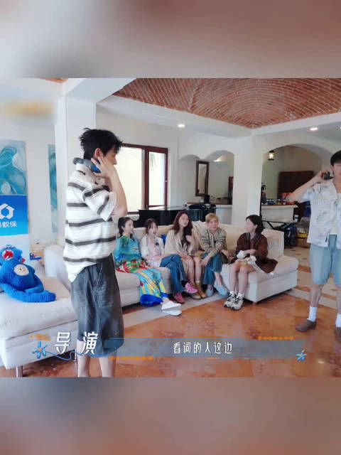看这段好有代入感，仿佛置身雨林，听见大家互相呼喊的声音