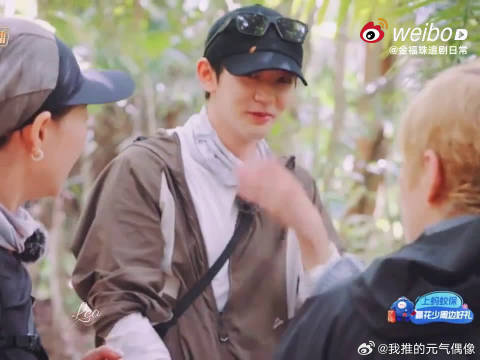 这种嫌弃都是节目效果啦，两人相处氛围轻松，互怼看着特别有意思