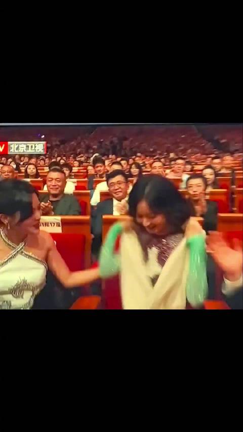飞天奖最佳女演员，真的是泪流满面！实至名归！