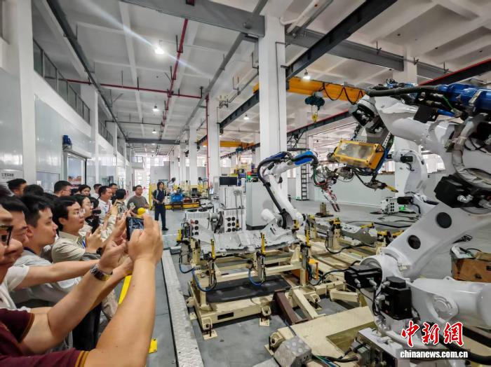 制造业重镇佛山加速“智造强市”转型 规上工业企业数字化转型率逾八成