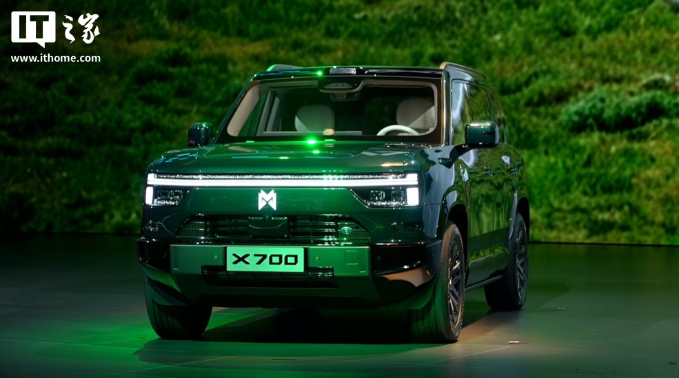 猛士X700首台量产车将于10月10日正式下线，预售价24.98万元起