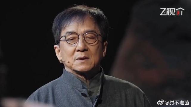 成龙美国拍戏，谁料因为发音不对一直喊咔，一句台词背一个月太难了！