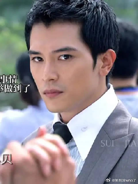 他只给她一首曲子的时间怀念那个人