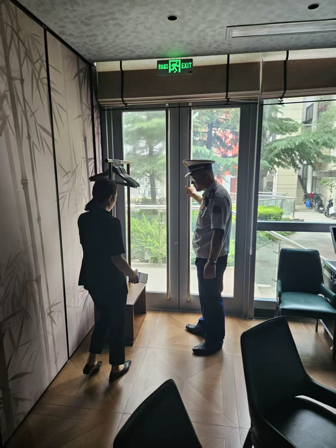未经消防许可擅自投入使用，一餐饮公司被罚款八万元