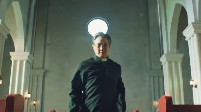 法官暗杀人渣为妻报仇，靠一杯咖啡脱罪