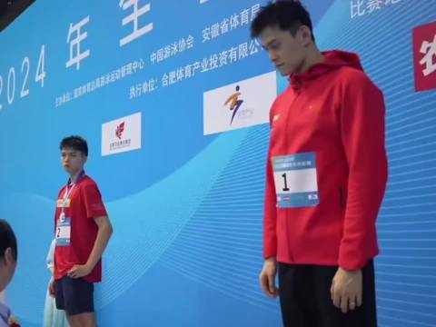 33岁孙杨复出后拿下400米自由泳金牌，等待四年比银牌选手大16岁