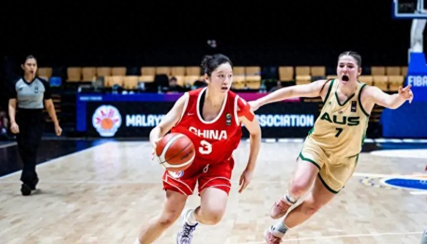 35分10助7三分！女篮外线头牌横空出世：张子宇终于有好帮手了？