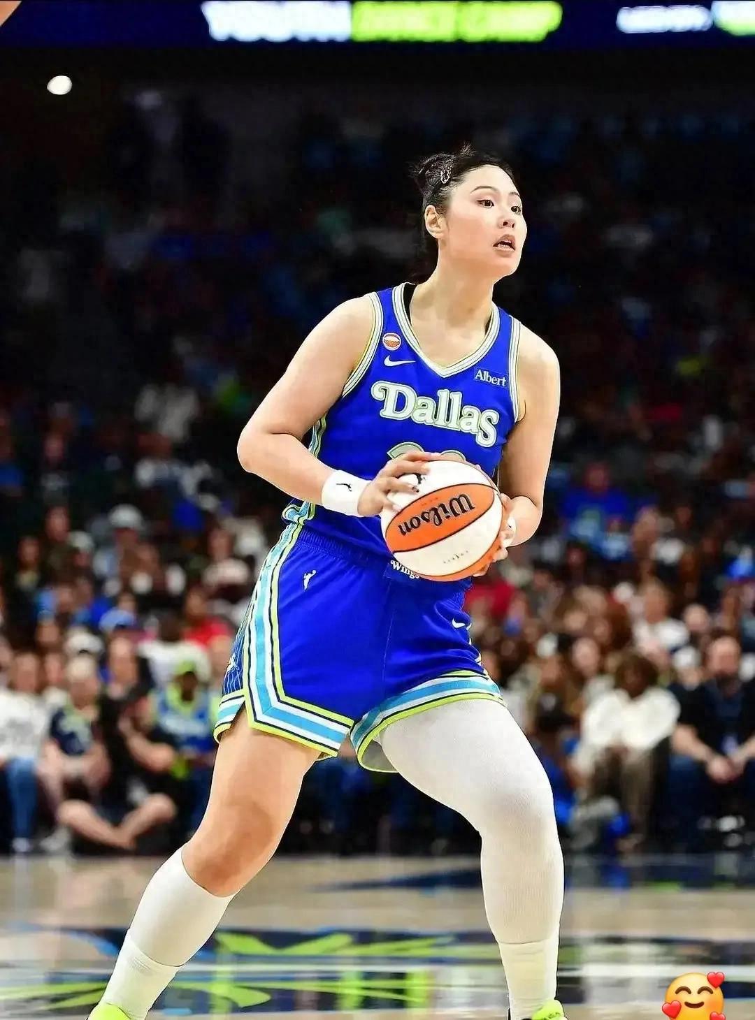 中国女篮：17岁小将35分，李月汝回WCBA，韩旭返WNBL