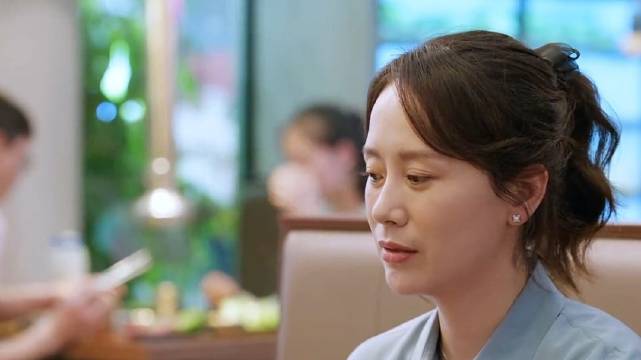 富二代相亲时没看上妹妹却看上寡妇姐姐